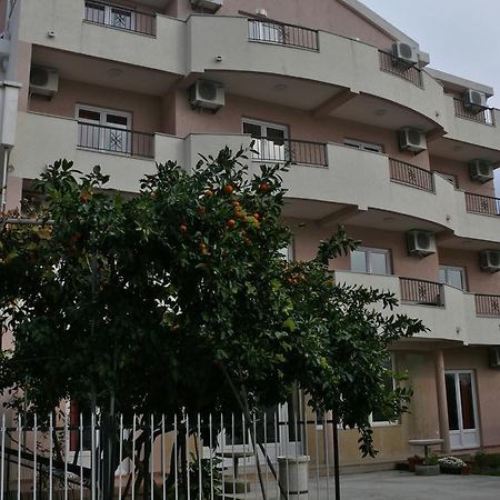 Guest House Zec بودفا المظهر الخارجي الصورة