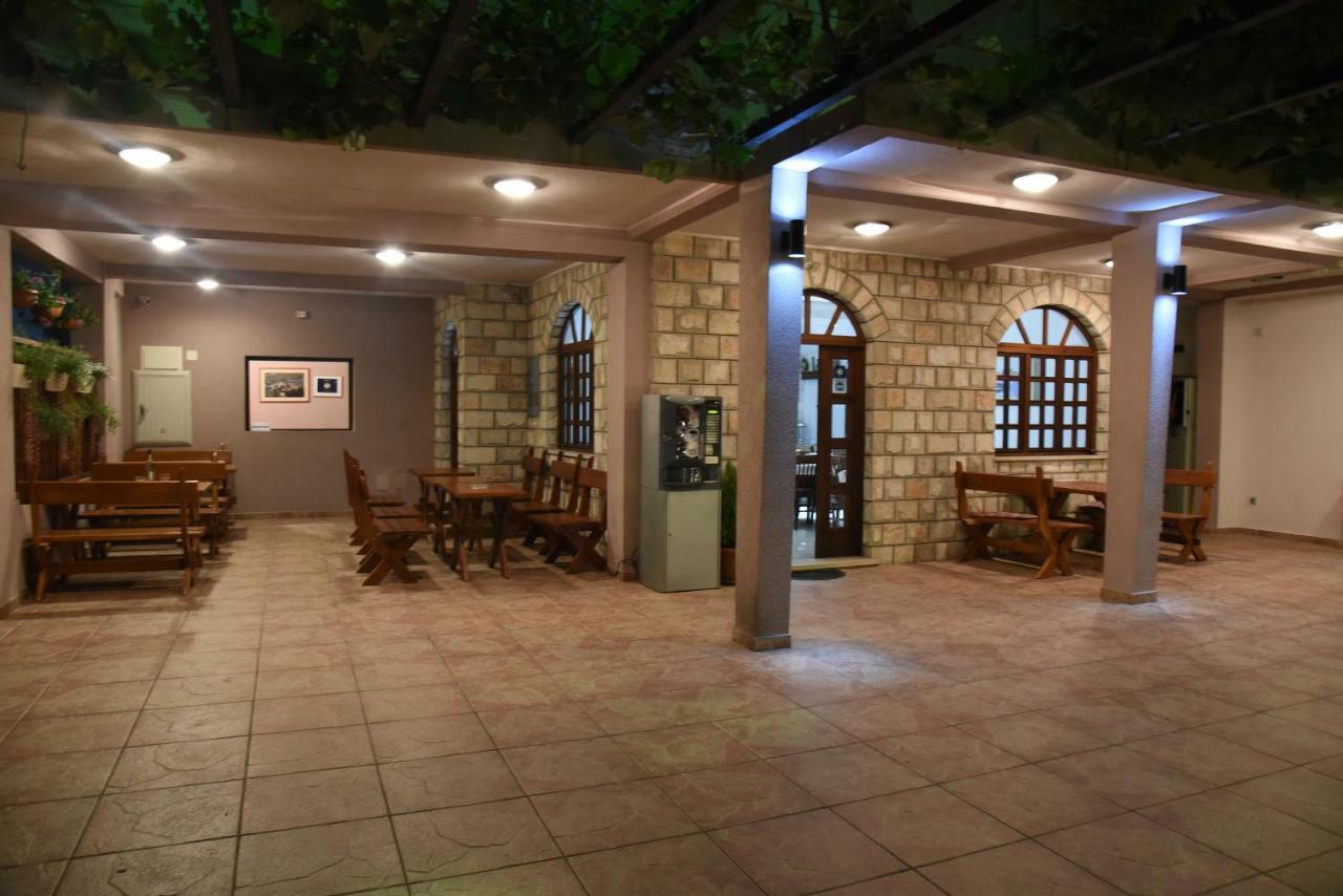 Guest House Zec بودفا المظهر الخارجي الصورة