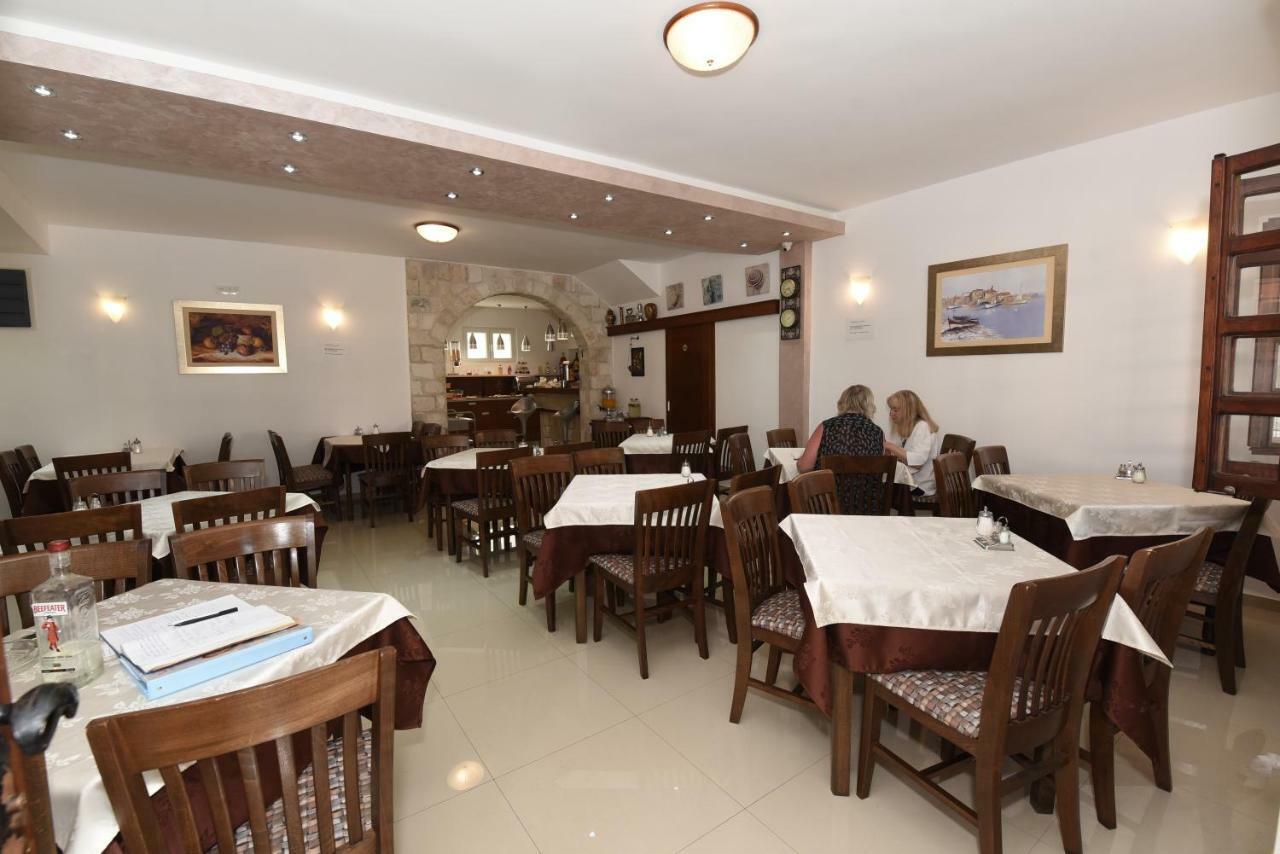 Guest House Zec بودفا المظهر الخارجي الصورة