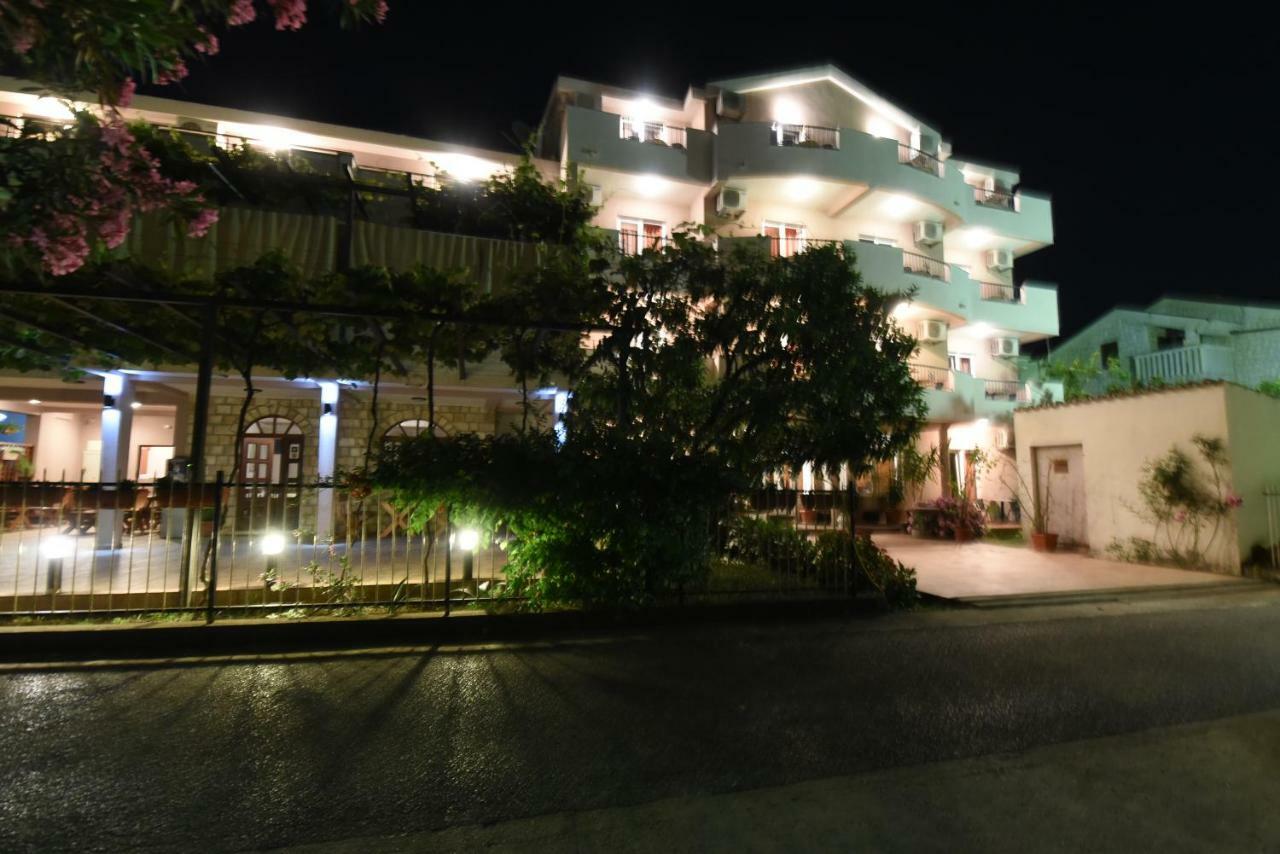 Guest House Zec بودفا المظهر الخارجي الصورة